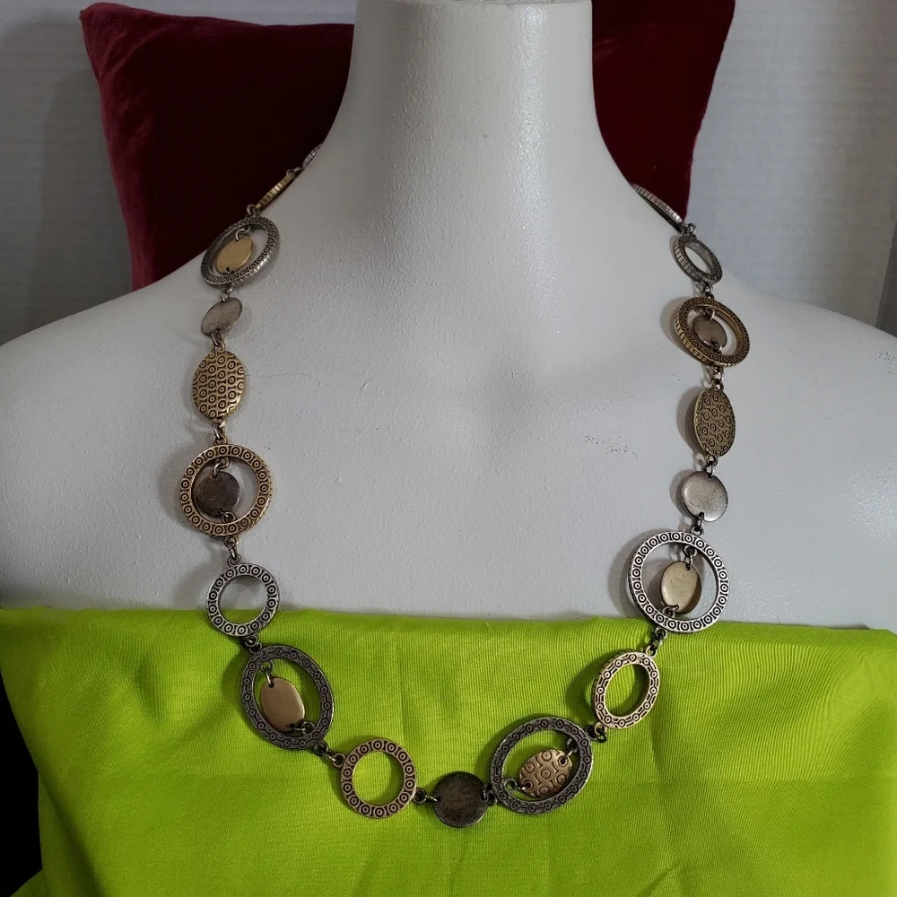 Premier Designs beautiful vintage